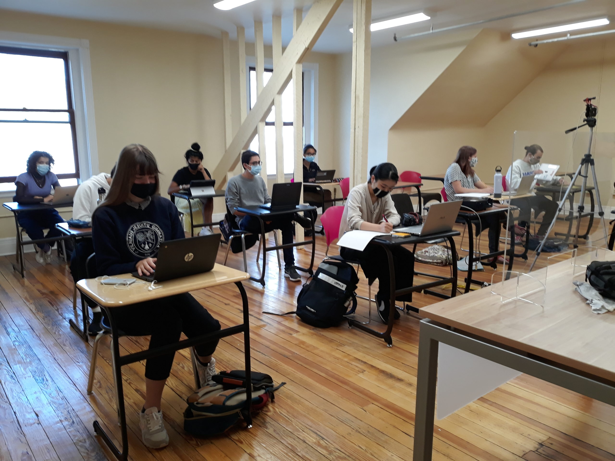 Top floor of Montezuma Castle renovated for classrooms UWCUSA
