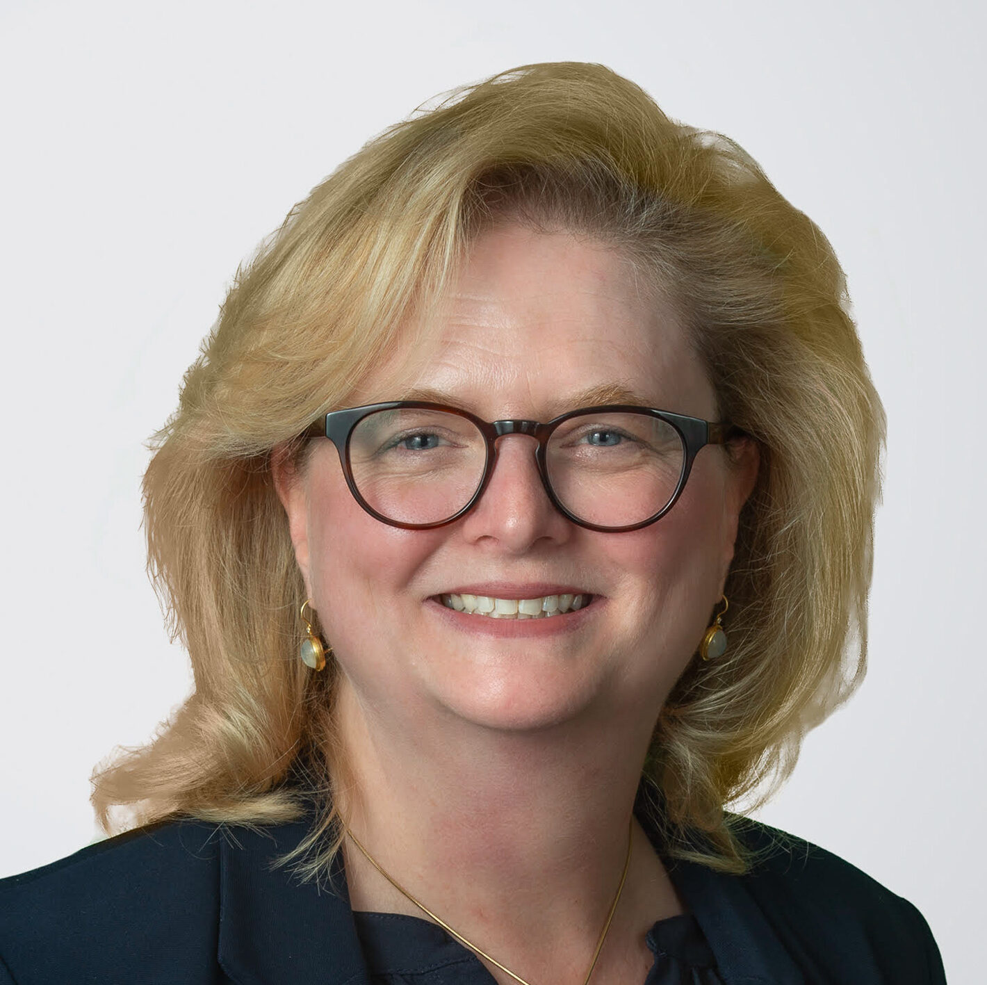 Headshot of Julia  Hesse