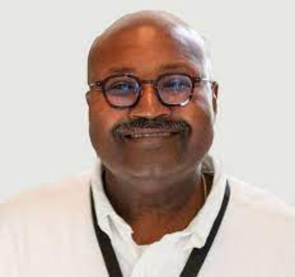 Headshot of Michael Thompson