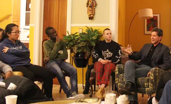 Andrés Reséndez '85